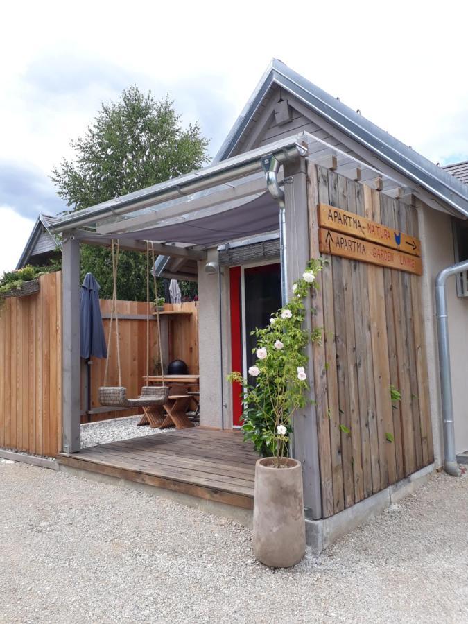 Garden Living Apartment Bled Exterior photo